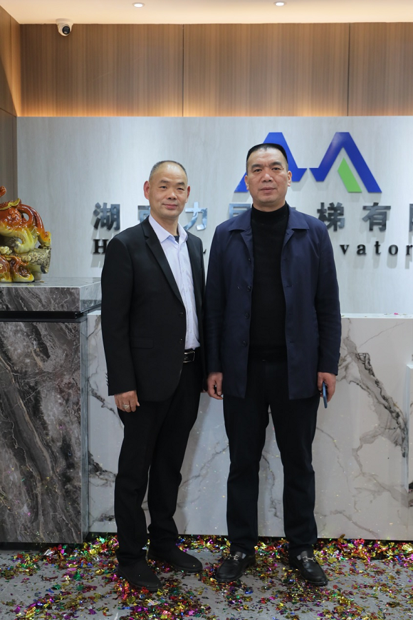 湖南力民電梯有限公司,邵陽電梯銷售,邵陽電梯安裝,湖南電梯維修,自動扶梯,自動人行梯